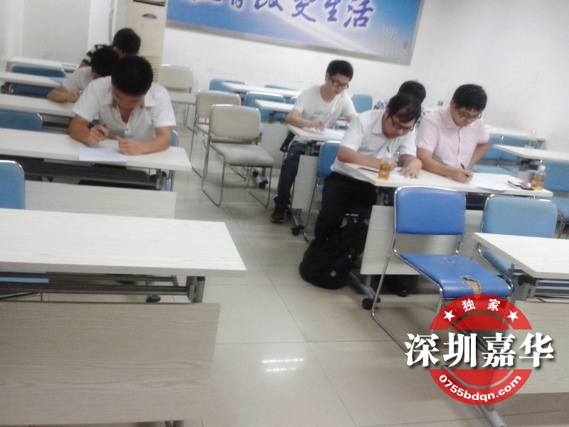 唯眾科技到我校現(xiàn)場招聘IT人才
