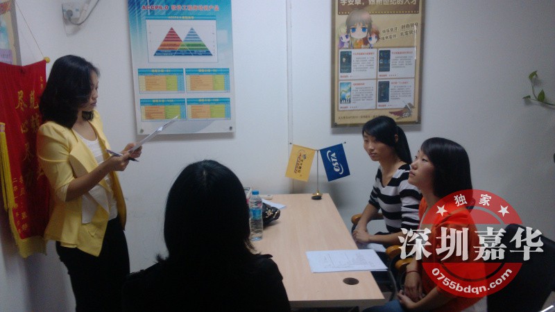 企業(yè)現(xiàn)場(chǎng)招聘會(huì)