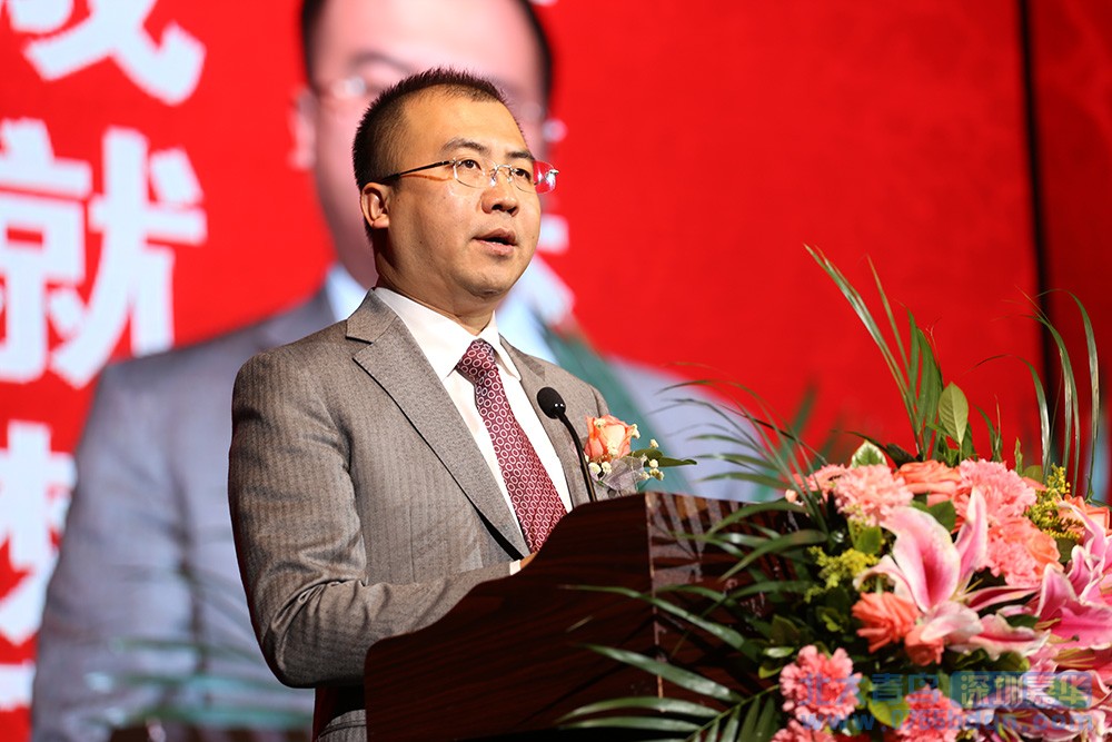 嘉華教育集團總經理、總校長金雨老師
