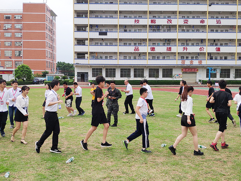 洪橋北大青鳥：北大青鳥一年學費多少？