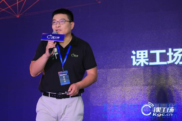 人工智能學(xué)什么